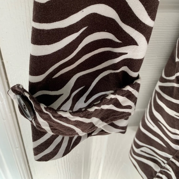 Talie Brown & White Animal Print Zebra Print Chic Y2K Jacket Feminine Trending - Picture 7 of 16